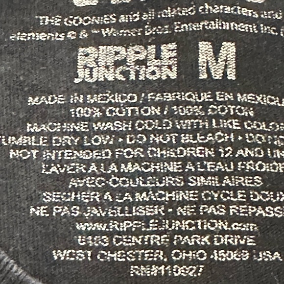 THE GOONIES MOVIE MEN’S SHORT SLEEVE GRAPHIC T-SHIRT SZ MEDIUM - Picture 6 of 11